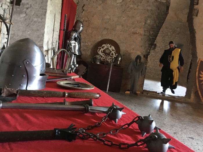 images/IL%20CASTELLO/Sala%20delle%20Armi%2001.jpg#joomlaImage://local-images/IL CASTELLO/Sala delle Armi 01.jpg?width=2000&height=1500
